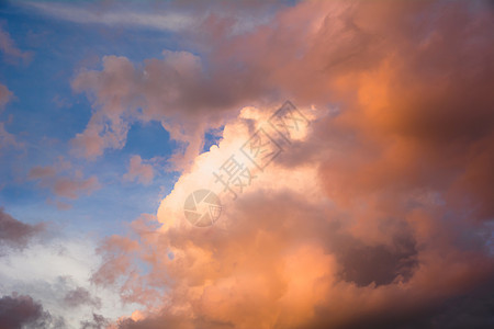 橙色天空背景与暮色 sk图片