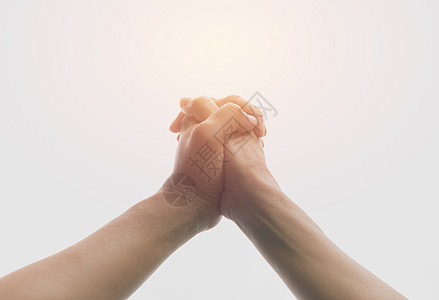 两只手互相握手 团队合作和帮助概念白色手臂宗教工作救援伙伴指导伴侣朋友勇气图片