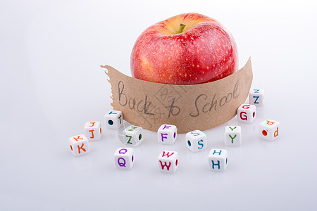 带苹果返回学校主题Name营养药品食物桌子损失公司铅笔立方体水果学习图片