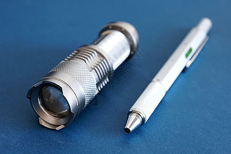 铝制手电筒和书写笔的产品辉光灯泡小样庆典签名商业身份射线教育铅笔图片