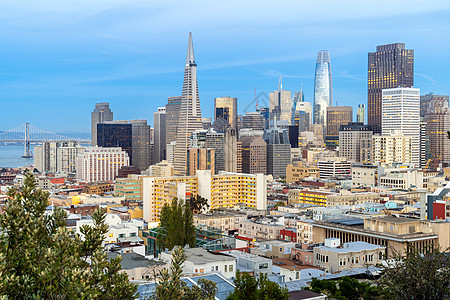 旧金山市中心天际日落建筑学海洋商业反射市中心办公室帝国刮刀城市图片