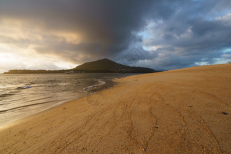 葡萄牙北部日落时 大西洋海岸 葡萄牙北部旅行全景太阳海洋支撑地平线天空旅游力量泡沫图片