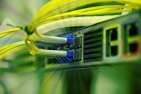 网络光纤电缆和枢纽电脑架子数据互联网光学商业贮存路由器宽带技术图片
