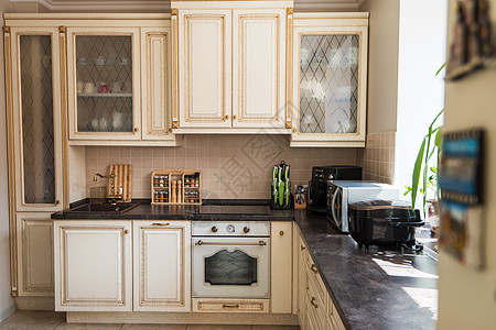 新的现代厨房内橱柜建筑财产房子装饰烤箱硬木风格房间柜台图片