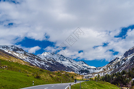 阿尔卑斯山 弗利拉帕斯 达沃斯 格劳布安德平滑度警告轮胎服务假期安全旋转曲线风险雨量图片