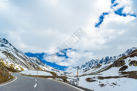 阿尔卑斯山 弗利拉帕斯 达沃斯 格劳布安德连锁店曲线安全运输雪花降雪旅行天空轮胎警告图片