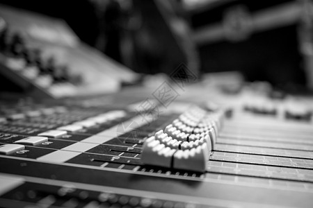 广角专业音频混合板控制台节日工程师混合器工程工作室电视广播桌子控制板竞技场图片