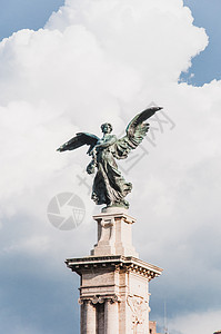 罗马街头的天使雕像正方形金属旅游宗教天空艺术圣皮文化天主教徒建筑学图片