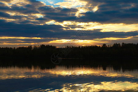 湖面日落 自然背景 日落图片