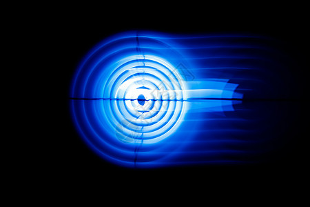 达尔黑暗中的声波催眠波纹按钮魔法活力运动圆圈蓝色技术播送图片