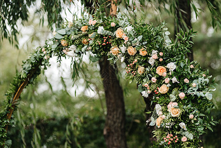 结婚仪式区域花朵花束白色乡村花店婚礼新娘花园庆典绿色图片