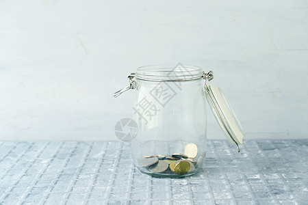 用硬币保存罐盒子投资收集退休商业基金兴趣玻璃债务订金图片