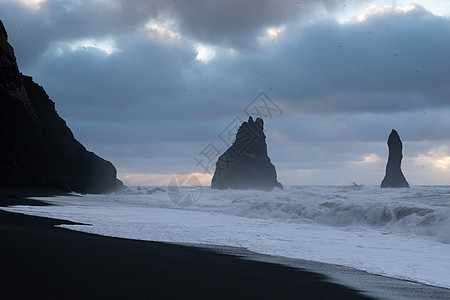 欧洲冰岛维克附近的雷尼斯法拉支撑旅行海洋悬崖环境沿海尖塔海景全景农村图片