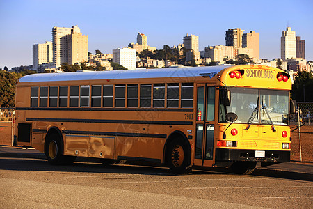 美洲传统黄色学校校车(美国)图片
