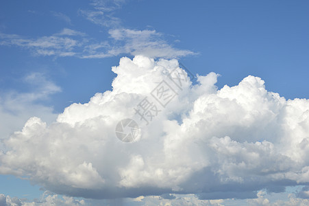 白云天蓝色晴天天堂自由阳光天气天空气候环境气氛图片