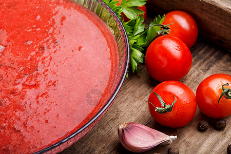 番茄面粉汤蔬菜营养胡椒食物素汤食品烹饪饮食素菜美食图片