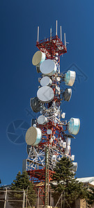 通讯塔数据天线桅杆沟通波浪卫星网络技术收音机发射机图片