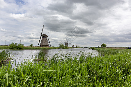 Kinderdijk开放航空博物馆i磨坊的美景图片