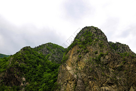 在罗马尼亚的图画山中横贯法加拉斯公路自然特征观 有选择的重点图片