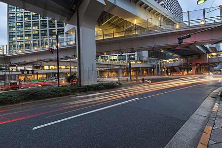 现代建筑 东京的公路和摩天大楼都升级了立交桥景观汽车建筑学玻璃辉光创新天际痕迹单轨图片
