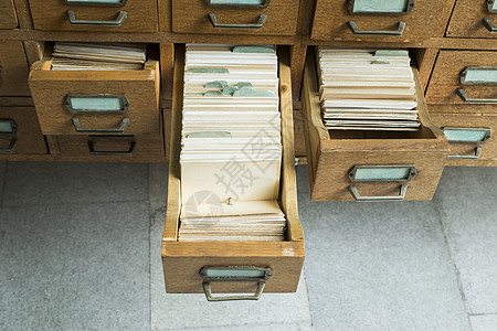 带有抽屉的旧档案木头案件知识卷宗教育历史贮存标签内阁数据库图片