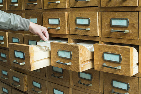 带有抽屉的旧档案木头图书馆数据贮存教育数据库仓库卷宗知识案件图片