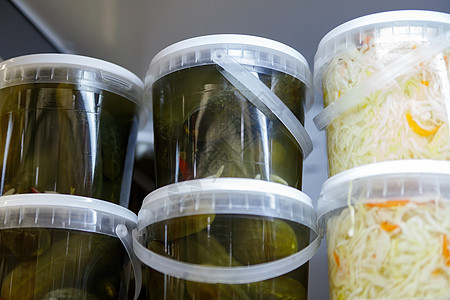 罐头中保存的食品 含盐化发酵和咸菜蔬菜静物玻璃库房产品厨房菜花胡椒季节地窖生产图片