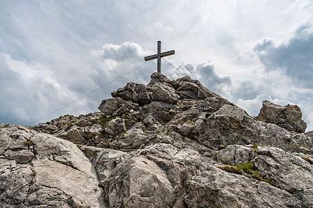 阿尔盖乌阿尔卑斯山大Widderstein山上登山旅行外表农村天堂岩石享受微笑阳光活动田园诗图片