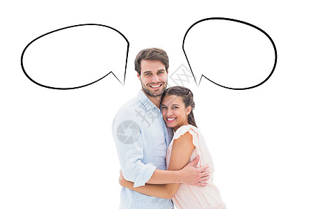 吸引的年轻夫妇拥抱和笑着相镜头的复合形象女性头发棕色男性亲密感情怀微笑男人混血女朋友图片