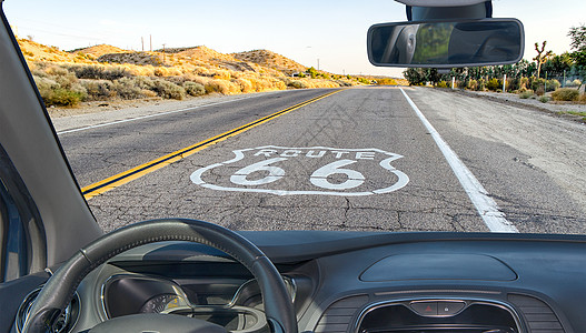 美国加利福尼亚州66号历史路段的车挡风玻璃路线地标自由驾驶运输车轮假期历史性镜子车辆图片