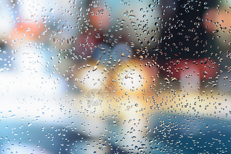 汽车玻璃上的雨滴窗户运输气象秋雨驾驶城市生活旅行季节城市生活图片