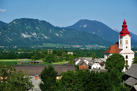 圣约翰浸礼会Zasip 在山顶全景前图片