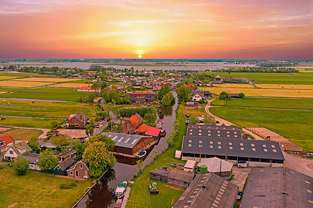 从农村Zevenhuizen村起飞的空中飞机眼睛住宅景观公寓建筑学住房天线草地绿色城市图片