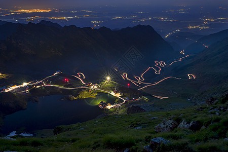 法加拉斯山夜间现场图片