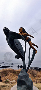 海龟海藻的女雕像图片