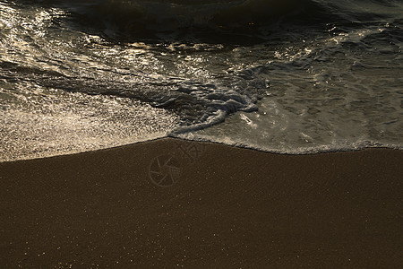 海浪中的水波生活反射光效水滴速度风力海滨月光海洋飞溅图片