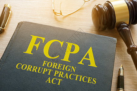 FCPA 外国腐败行为法 在办公桌上图片