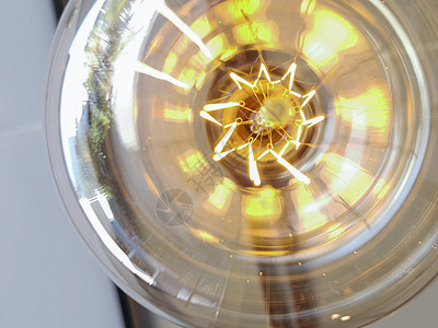 反光晶状清晰的液流里 有惊人的螺旋电流发明金属技术图片