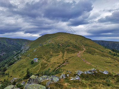 前往勒霍赫内克山的一座山地餐馆全景图片