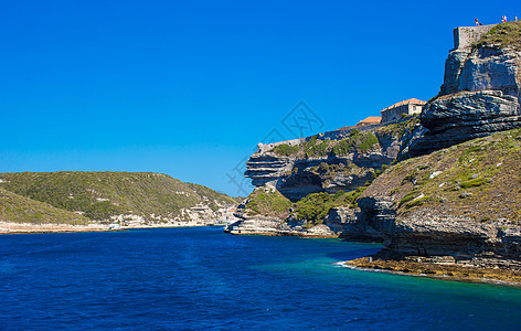 法国科西卡州博尼法西奥悬崖海景蓝色旅行地标岩石海岸海岸线峡湾支撑晴天图片