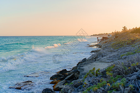 古巴的海岸和海岸及宝石背景接近古巴火花石头旅游阴影蓝色海岸线灰尘天空景点假期图片
