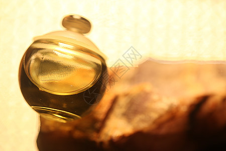 带金盖的香水瓶魅力反射香味化妆品调香师芳香瓶子用品身体奢华图片