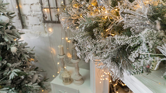 明亮的圣诞装饰木头作品蜡烛季节风格装饰品火花庆典传统假期图片