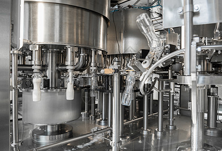 牛奶厂的设备奶制品塑料输送带生产酸奶农场制造业管子商业机械图片