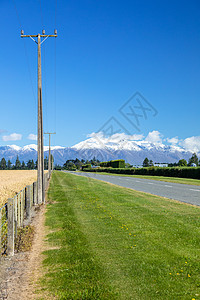 新西兰南部泰勒山和赫特山的景象房屋农业电线杆场地蓝色情绪栅栏国家树木公园图片