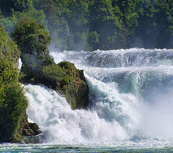 在沙夫豪森的莱茵瀑布绿色瀑布目的地白色自然力量水流流动假期旅游图片