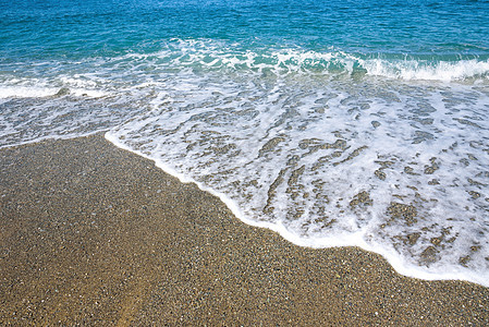 夏季背景 由海和沙砾海滩构成支撑旅行假期海景冲浪海岸线阳光天堂碎石海洋图片