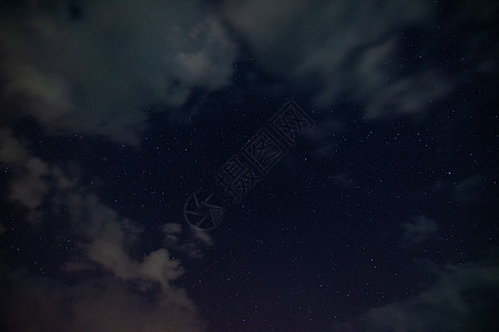 天空和云彩和星星在附近艺术望远镜星云科学宇宙蓝色墙纸星座星系黑色图片