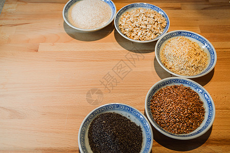 无光层烘烤成分谷物谷类糕点燕麦麸质营养食物烘焙饮食生产图片