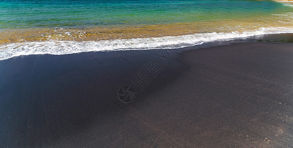 世界水日 Vulcan 黑沙滩热带海滩在镇 o图片